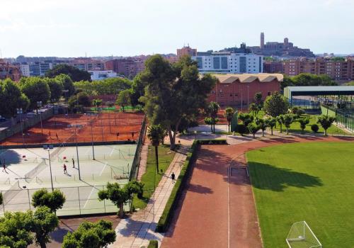 Vista aèria de les pistes de tennis